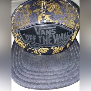 Vans trucker style hat